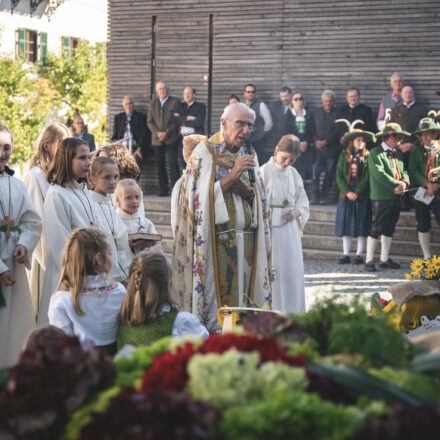 Pfarrer Albert Markt beim Erntedankfest