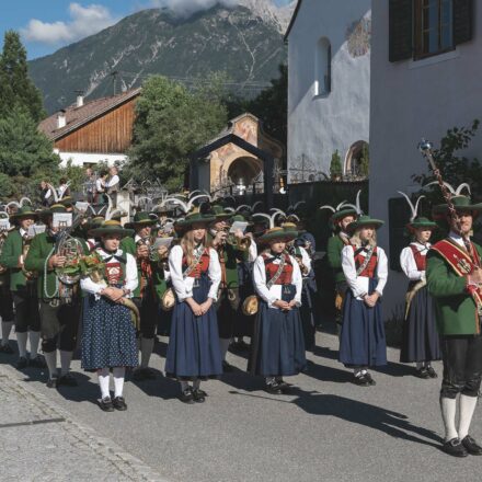 Musikkapelle Aufstellung bei der Herz-Jesu-Prozession