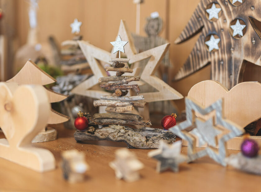 Adventbasar - Holzdekoration